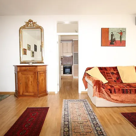 Admiral Arena Garni 4*