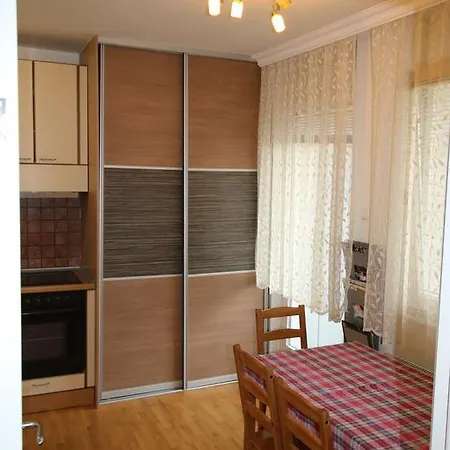 Admiral Arena Garni Hotel 4*