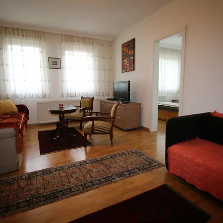 Hotel Hotel Admiral Arena Garni