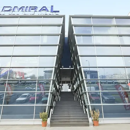 Hotel Admiral Arena Garni Ξενοδοχείο