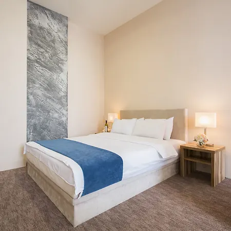 Hotel Admiral Arena Garni