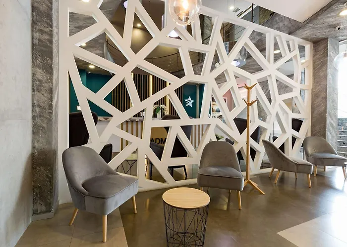 Admiral Arena Garni 4*